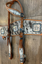 Load image into Gallery viewer, One ear headstall and Tripping breast collar #913105657